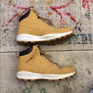 Nike Manoa boot